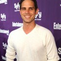 Greg berlanti, supergirl, c.w. comics series