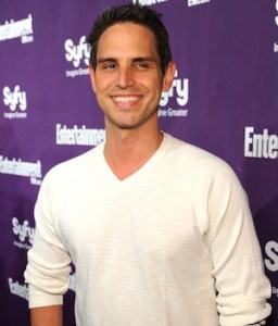 Greg berlanti, supergirl, c.w. comics series